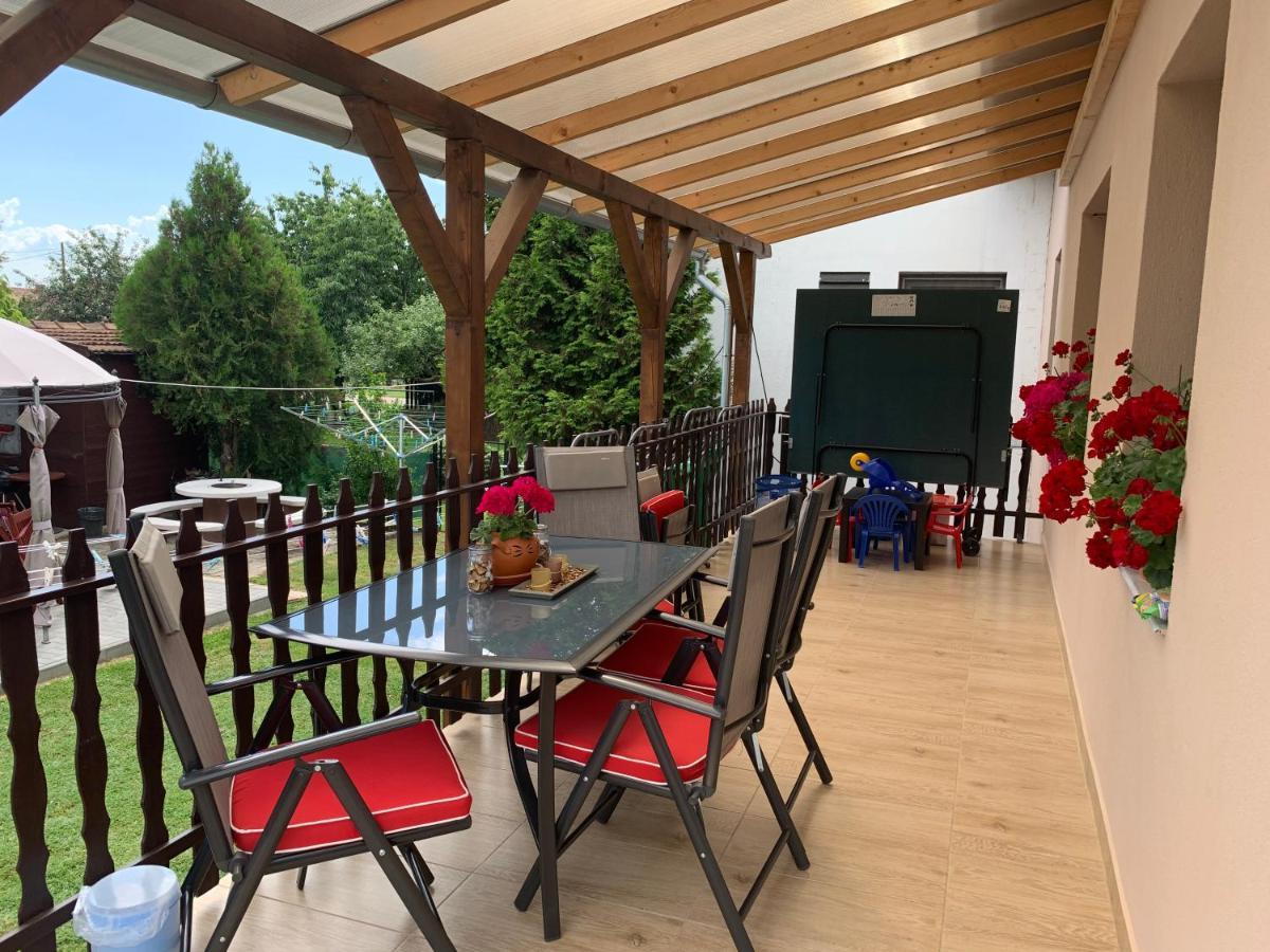 Nagcsaládos Rózsa Apartman Balatonlelle Exterior foto