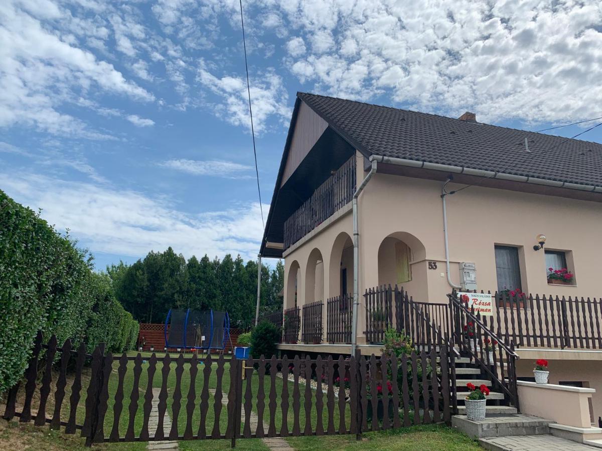 Nagcsaládos Rózsa Apartman Balatonlelle Exterior foto