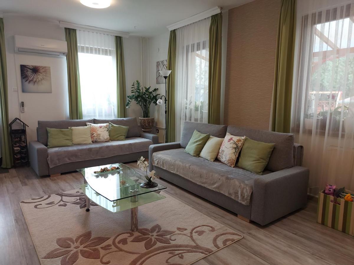 Nagcsaládos Rózsa Apartman Balatonlelle Exterior foto
