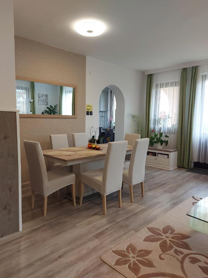 Nagcsaládos Rózsa Apartman Balatonlelle Exterior foto