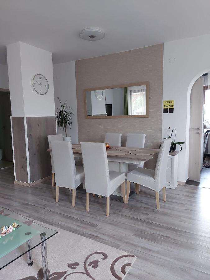 Nagcsaládos Rózsa Apartman Balatonlelle Exterior foto